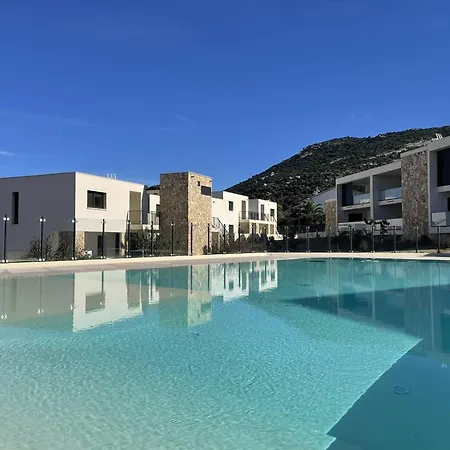 Lumineux Avec Grande Terrasse A Calvi - Fr-1-719-22 Apartment *